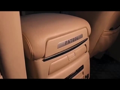 높여진 팔걸이 박스가 경험과 저장 공간을 운전하여 향상시킨 닛산 패트롤 Y62에 적합합니다